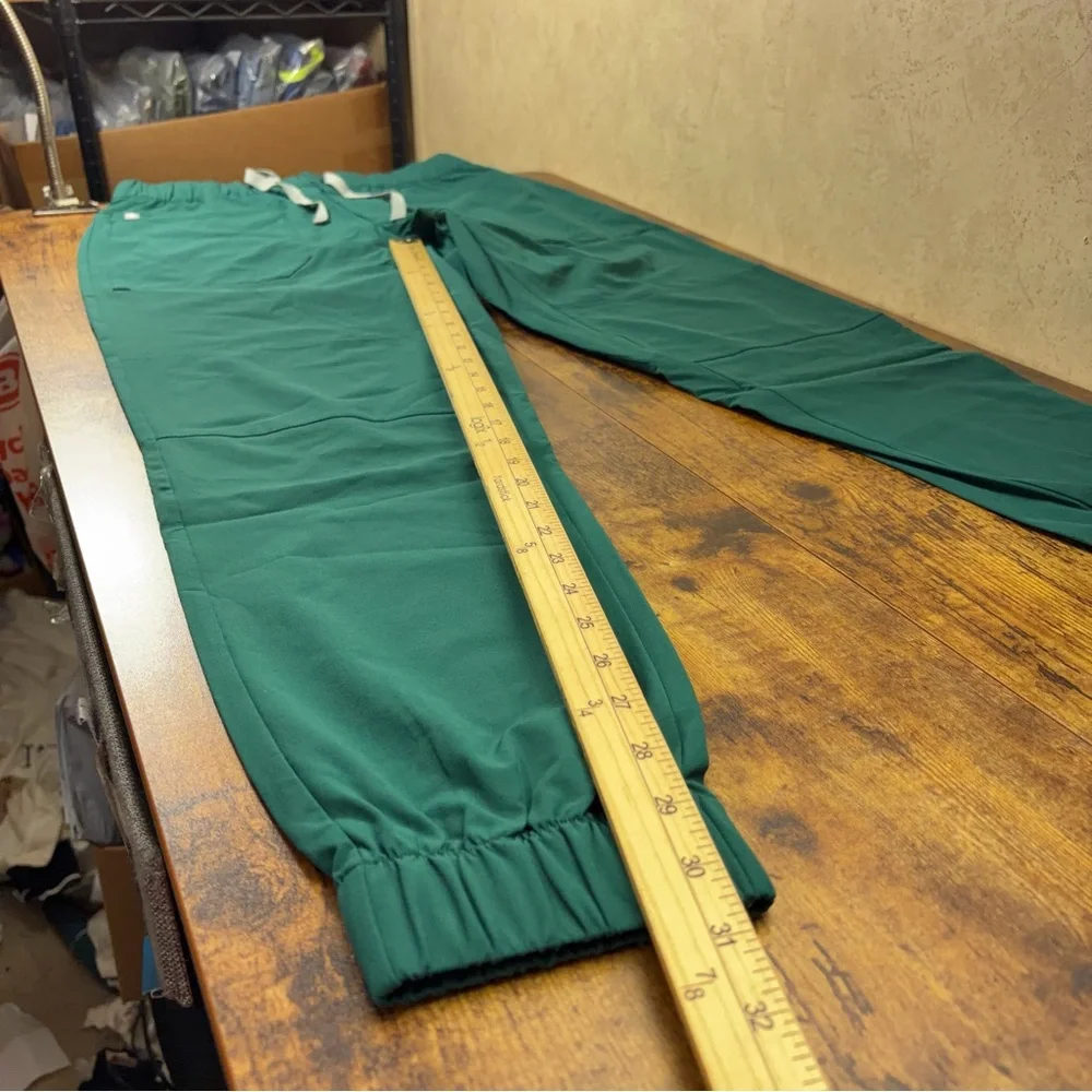 Figs Jogger‎ Scrub Pants Eco Cape Cargo Classic Mens Size Small Amazon Green NWT